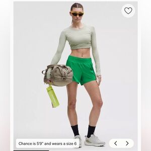 Lululemon hotty hot high rise short 4”, lined sz 6